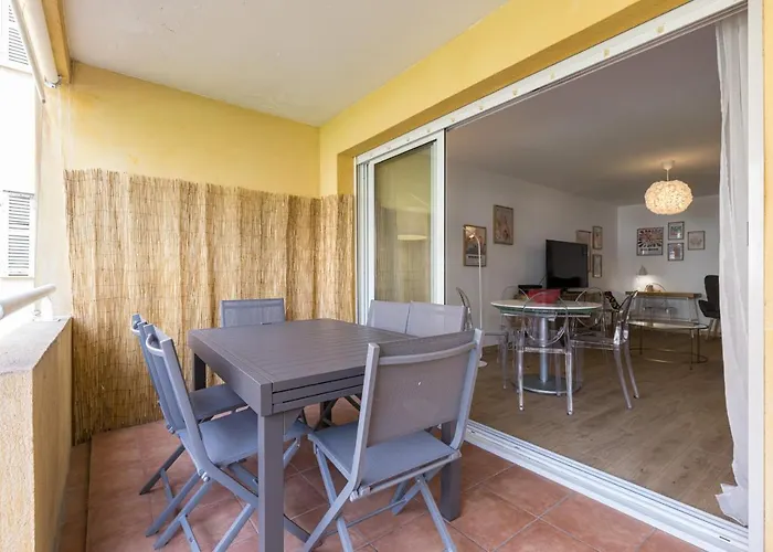 Appartement Large 2 Bdr At Port *
