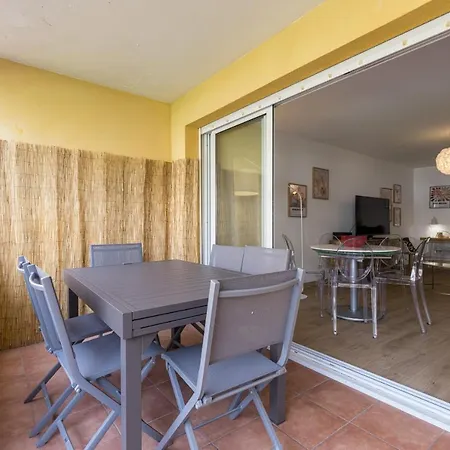 Διαμέρισμα Large 2 Bdr At Port *